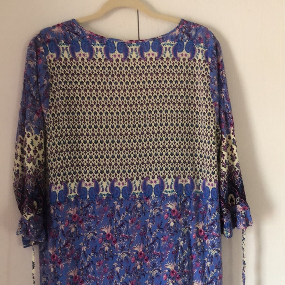 Floral Blue and Cream floral paisley Women's tunic Top - Picture 8 of 11